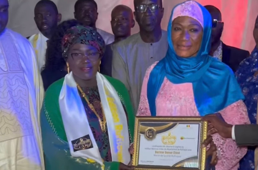 Dr Oumar CISSE sacré Meilleur Maire au “Rufisquois de l’An”